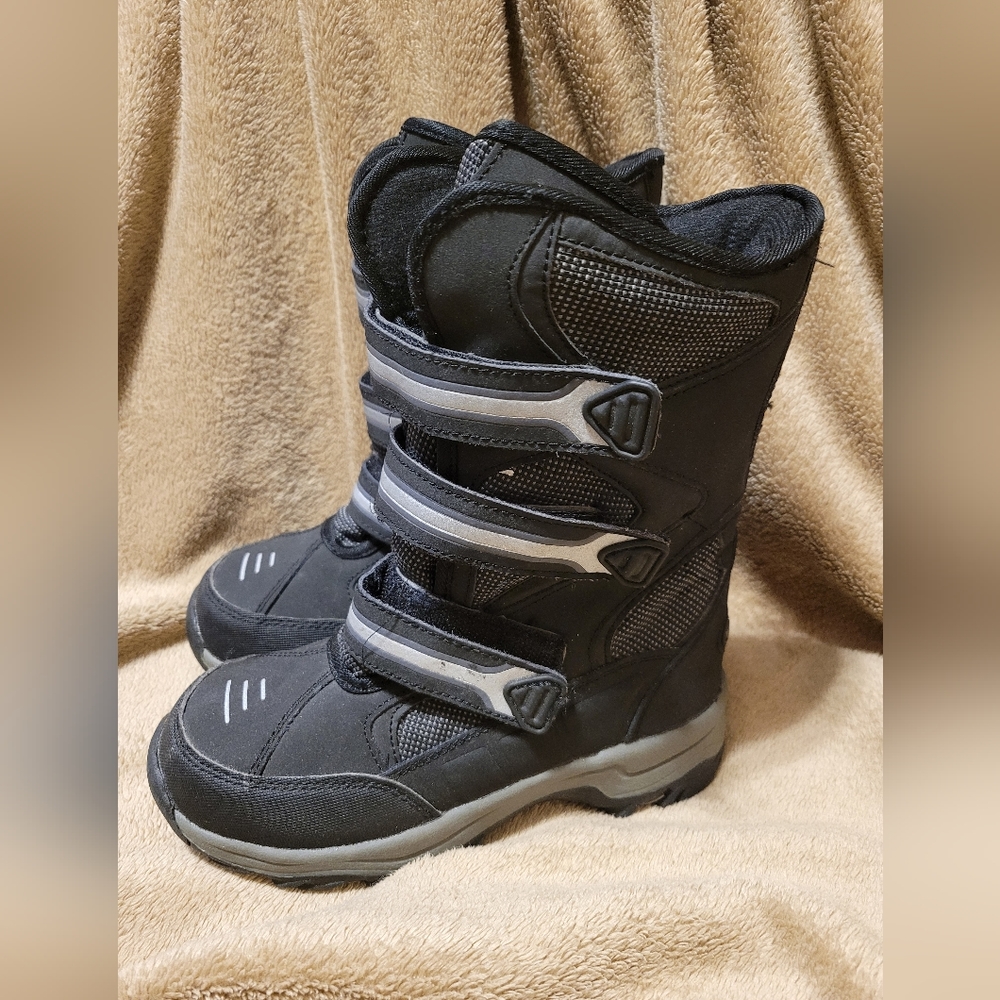 Weatherproof Snow Boots Size 2 Youth